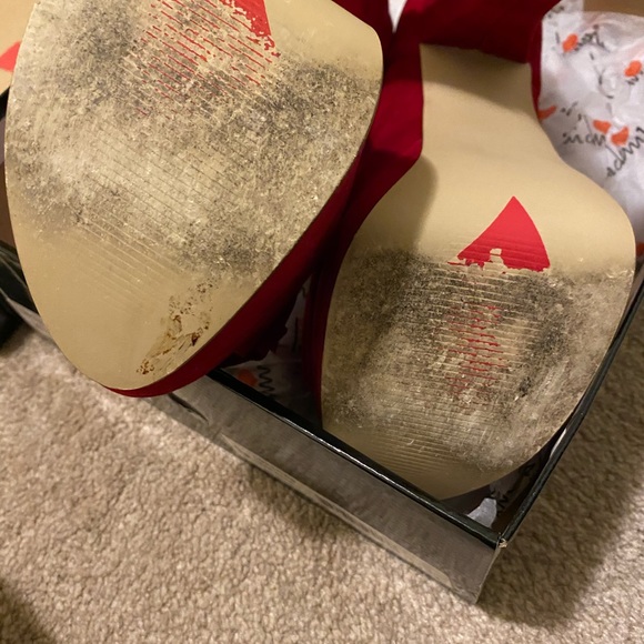 Luichiny Red Platform Block Heels - Picture 2 of 3